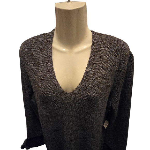 NIC+ZOE Charcoal V-Neck Sweater - Picture 3 of 7